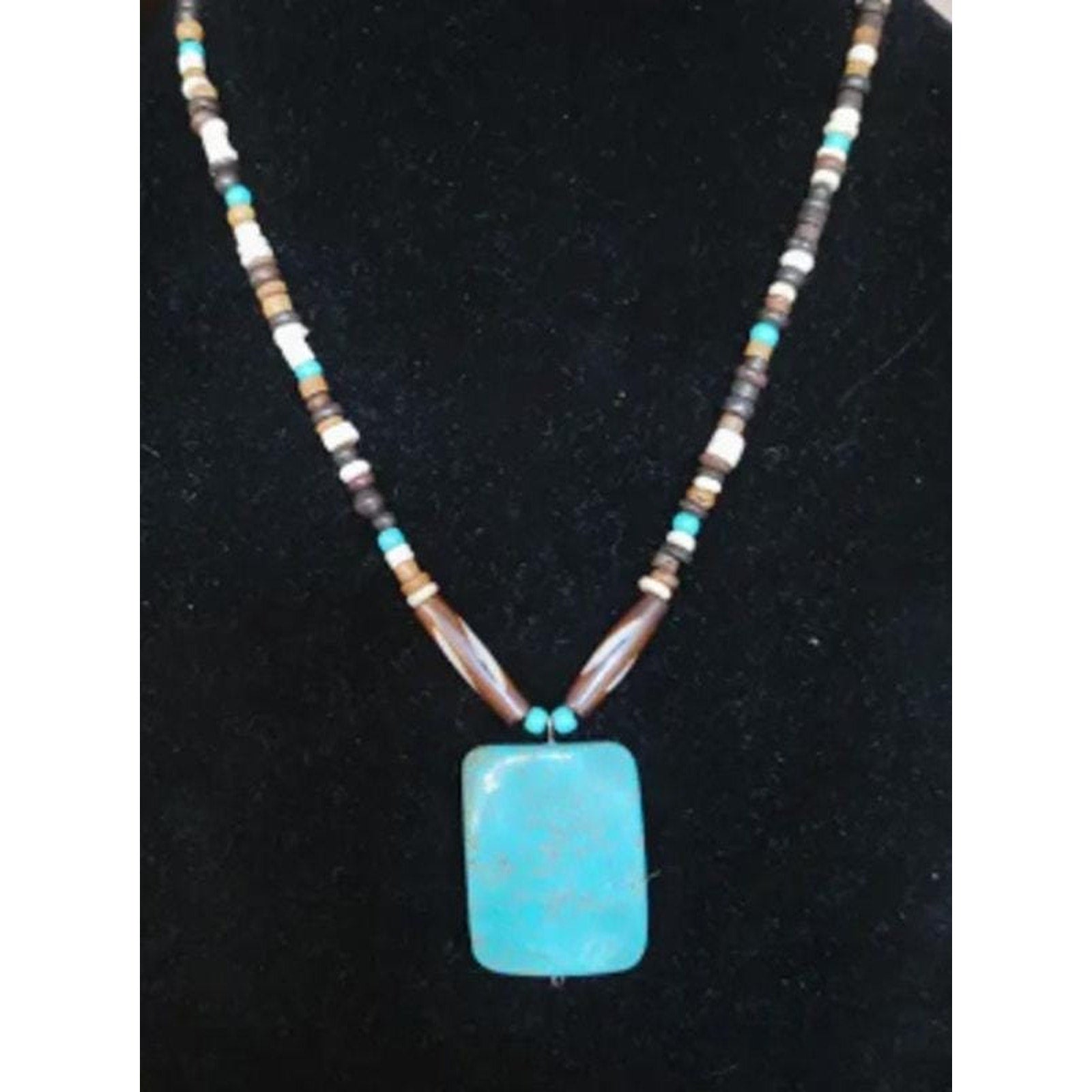 Native American Navajo Mary Roanhorse Magnesite Pendant Necklace