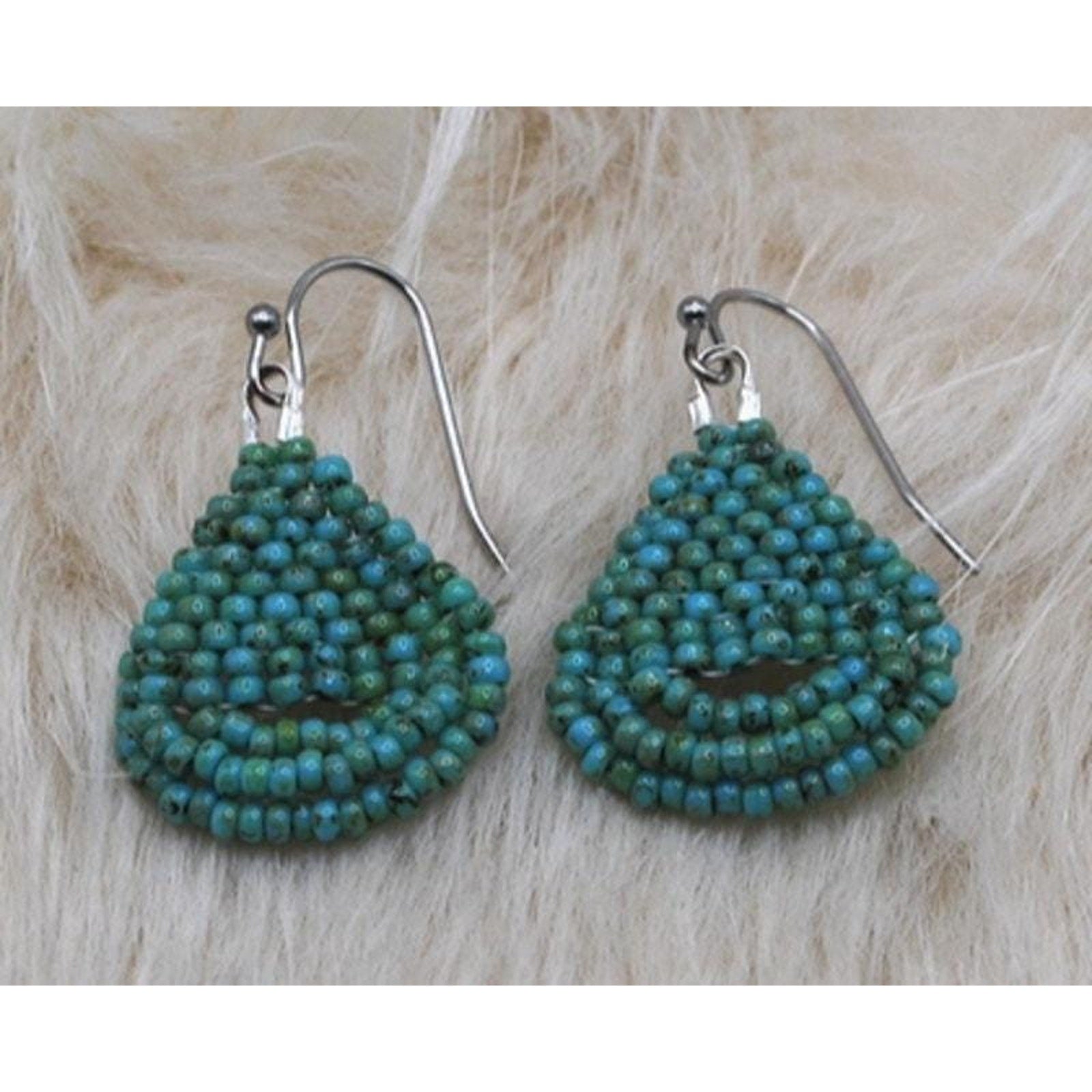 Native American Chippewa Handmade Beaded Earrings