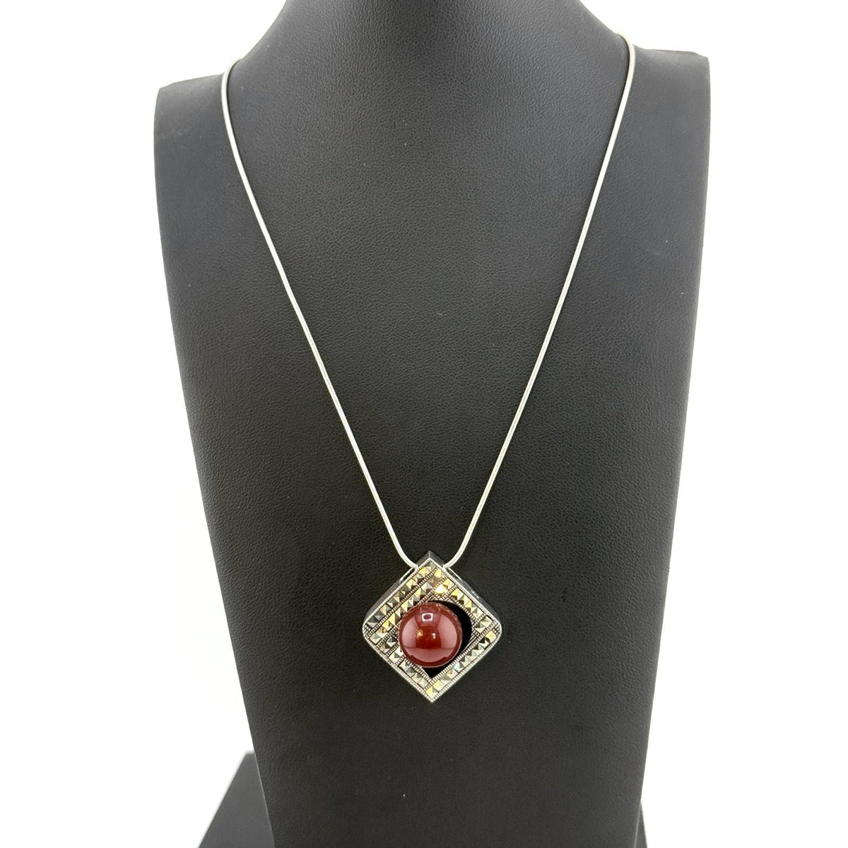Vintage Carnelian Globe Marcasite 925 Sterling Silver Pendant Necklace