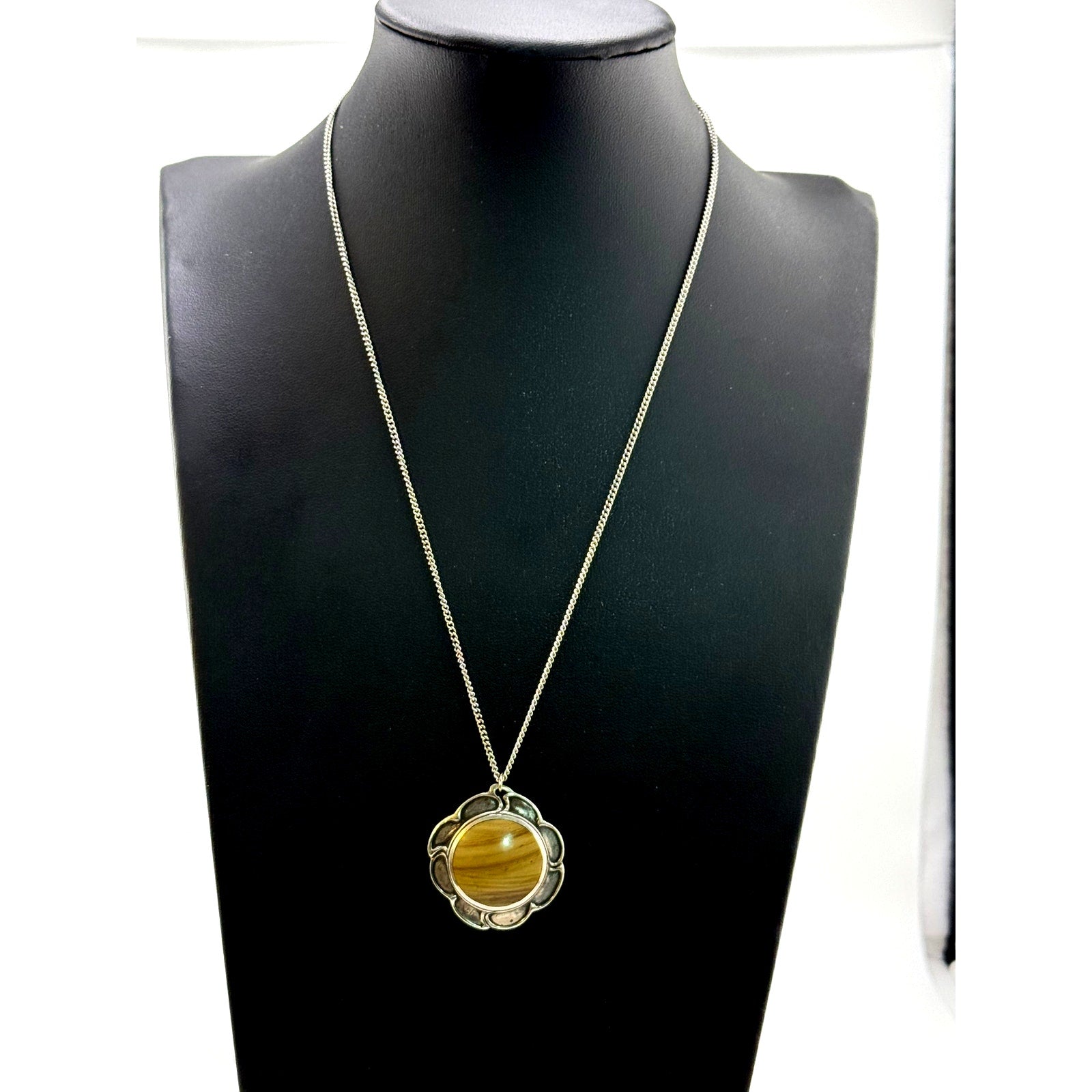 Vintage 925 Sterling Brown Agate Pendant Necklace