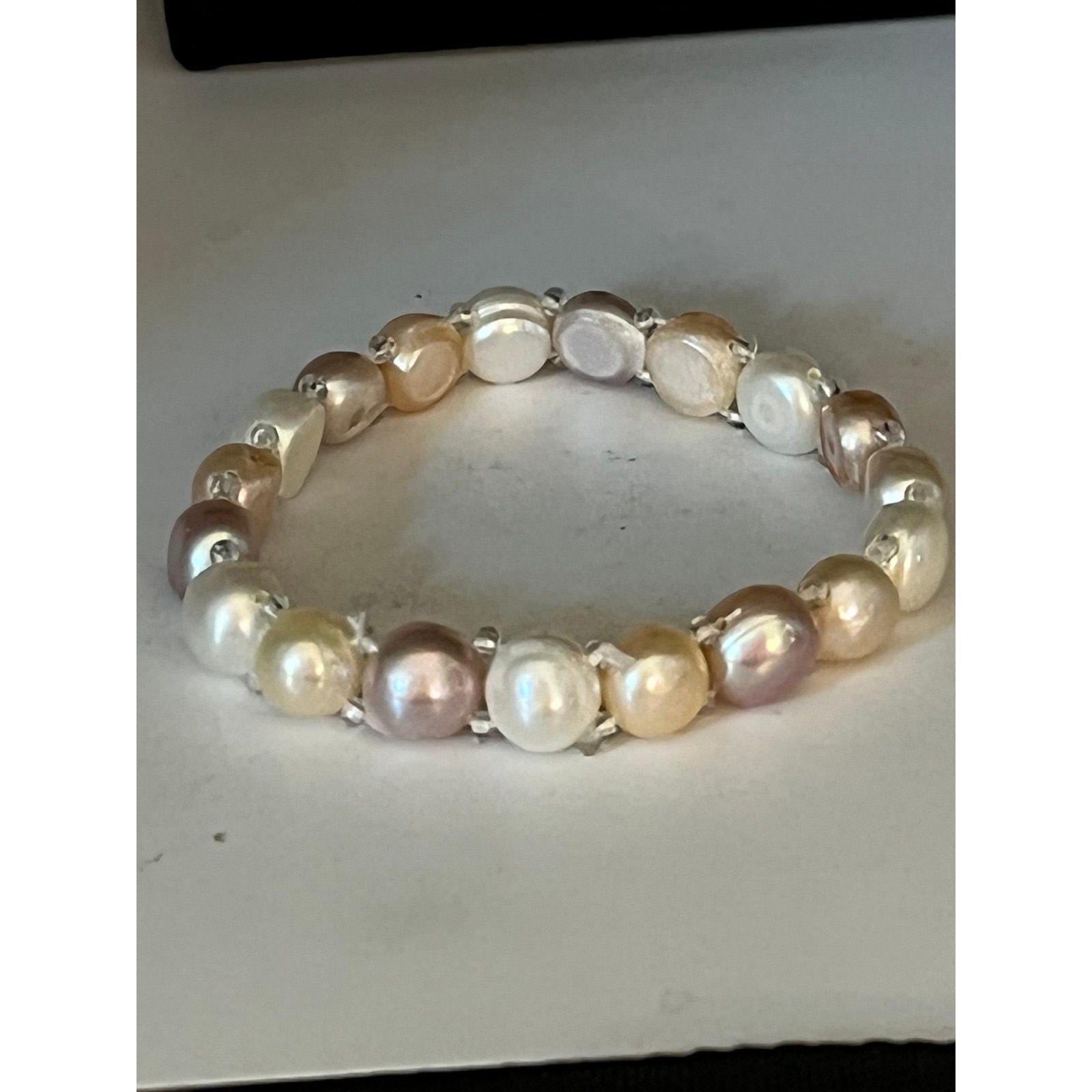 Multicolor round shape cultured freshwater pearl bracelet