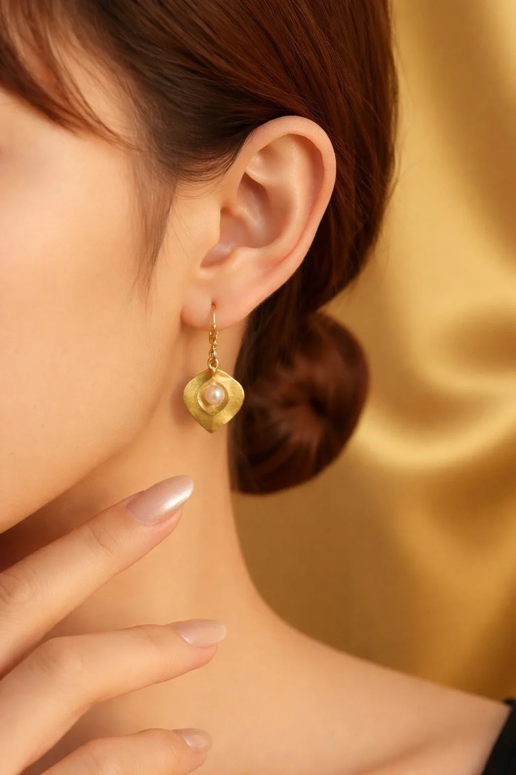 Michael Michaud Eucalyptus Round Leaf Pearl Wire Earrings