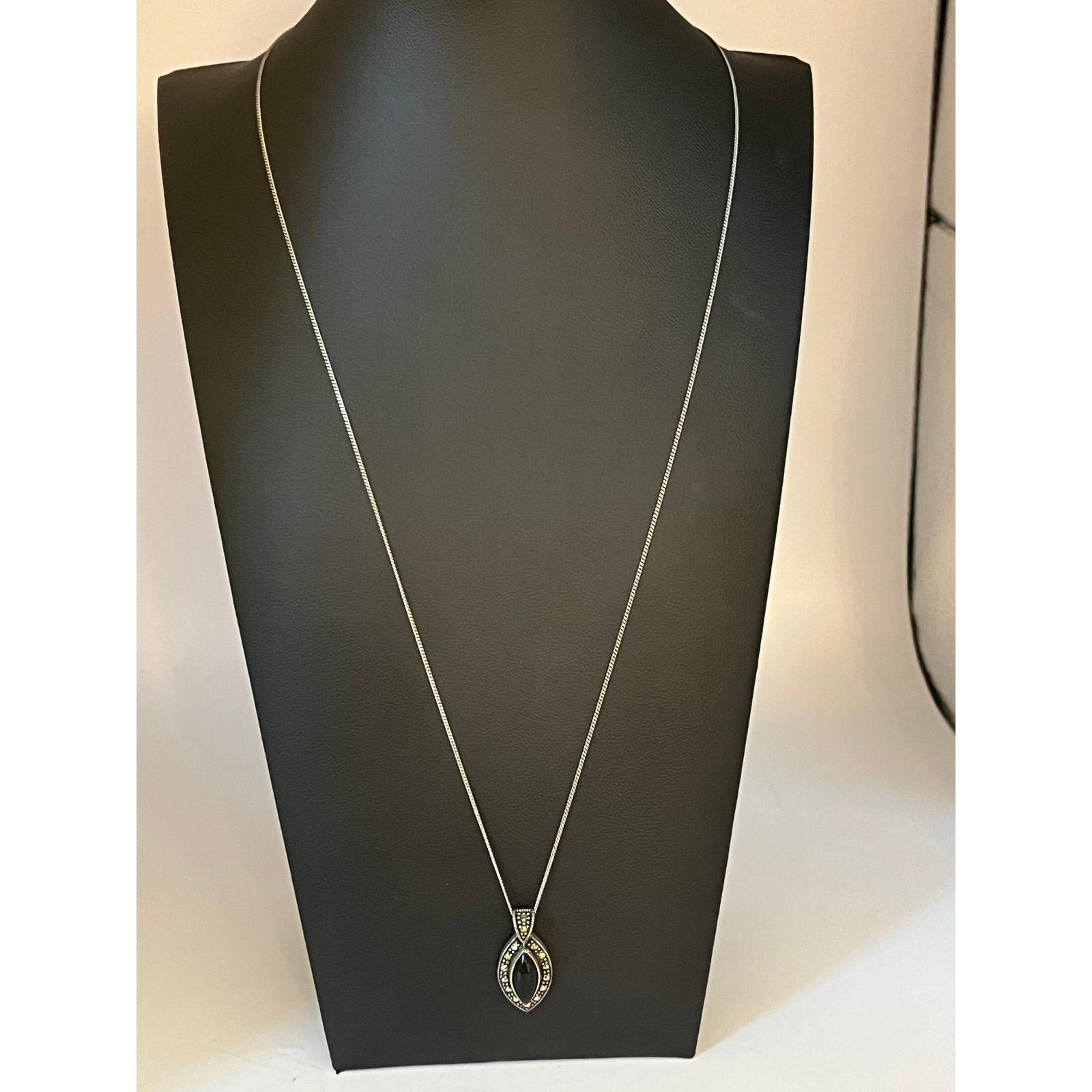 Sterling silver marcasite onyx cabochon pendant necklace