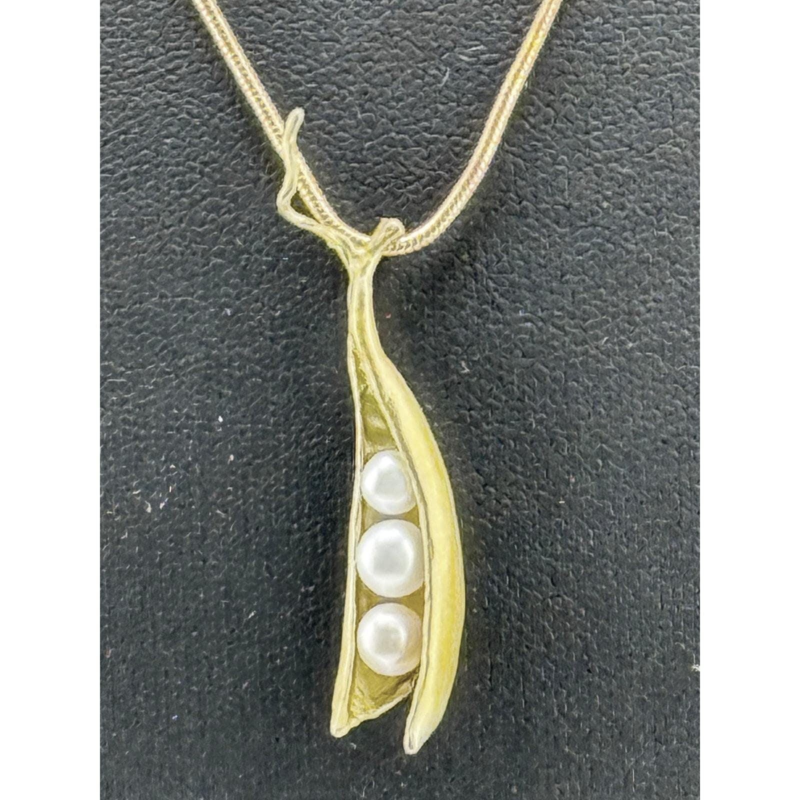 Michael Michaud Three Pearl Pea Pod Pendant Necklace