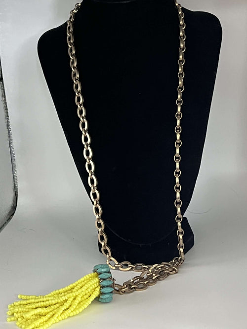 Avon On the Bright Side Necklace- Scarce