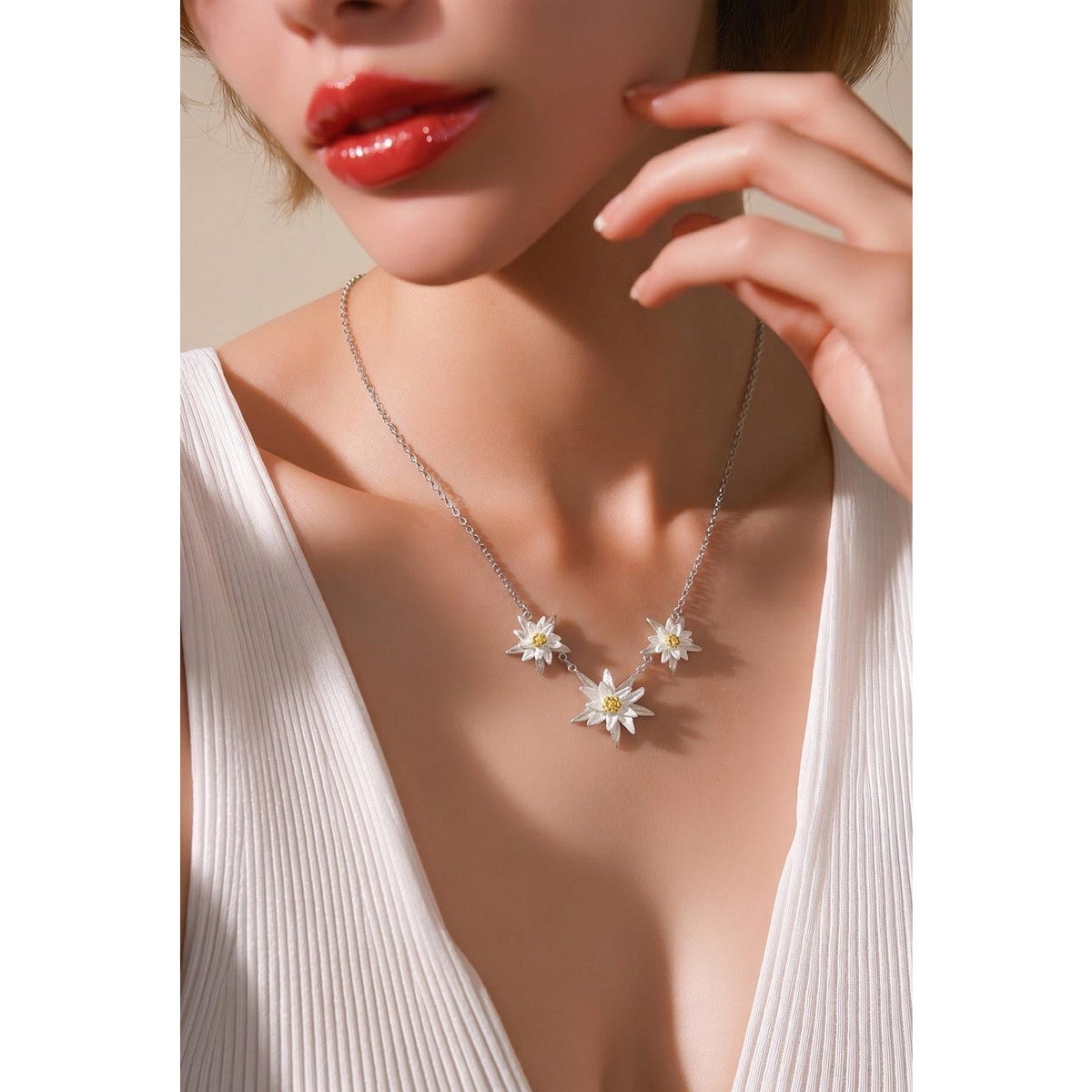 Michael Michaud 16-18" Edelweiss White Pendant Gold Necklace