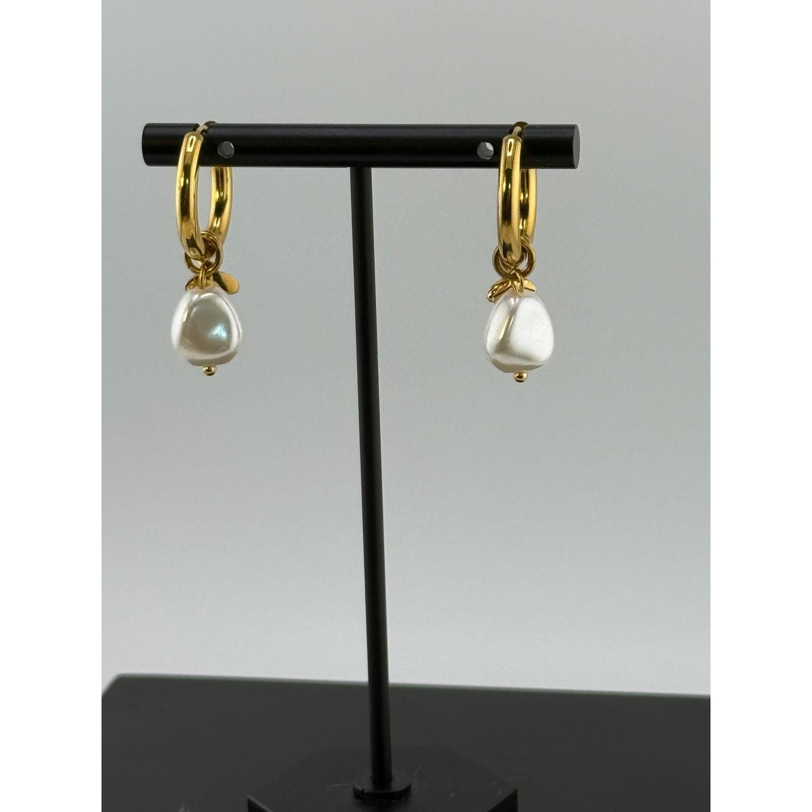 Namaste Handmade 'Takes 3 To Spill the Tea' Pearl Hoops