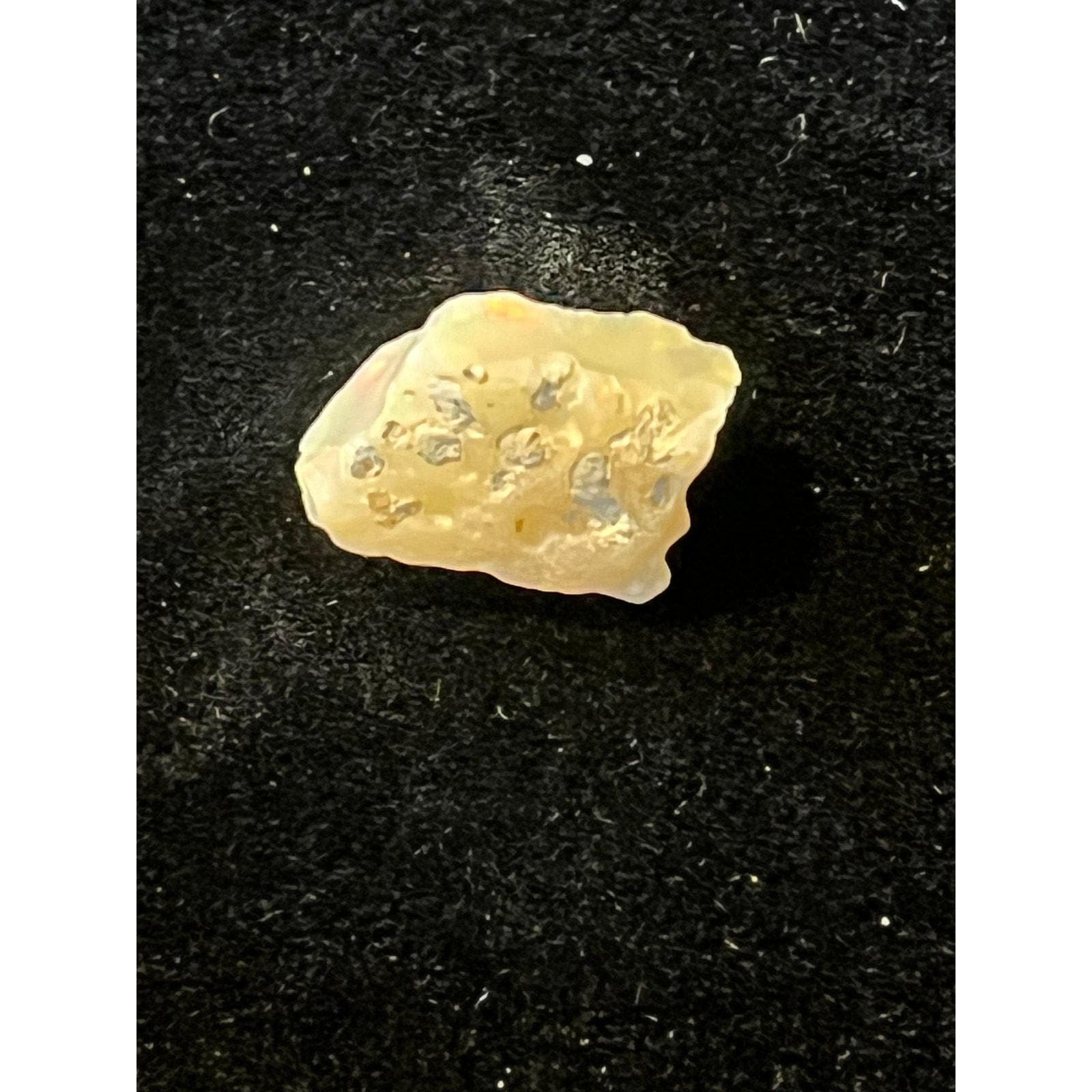 Raw rough free shape Welo Opal, weight 6.71 cts