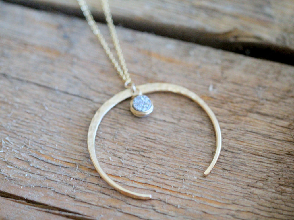 Saressa Designs Fete Necklace