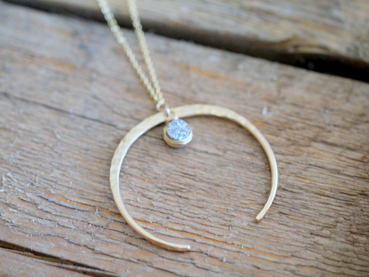 Saressa Designs Fete Necklace