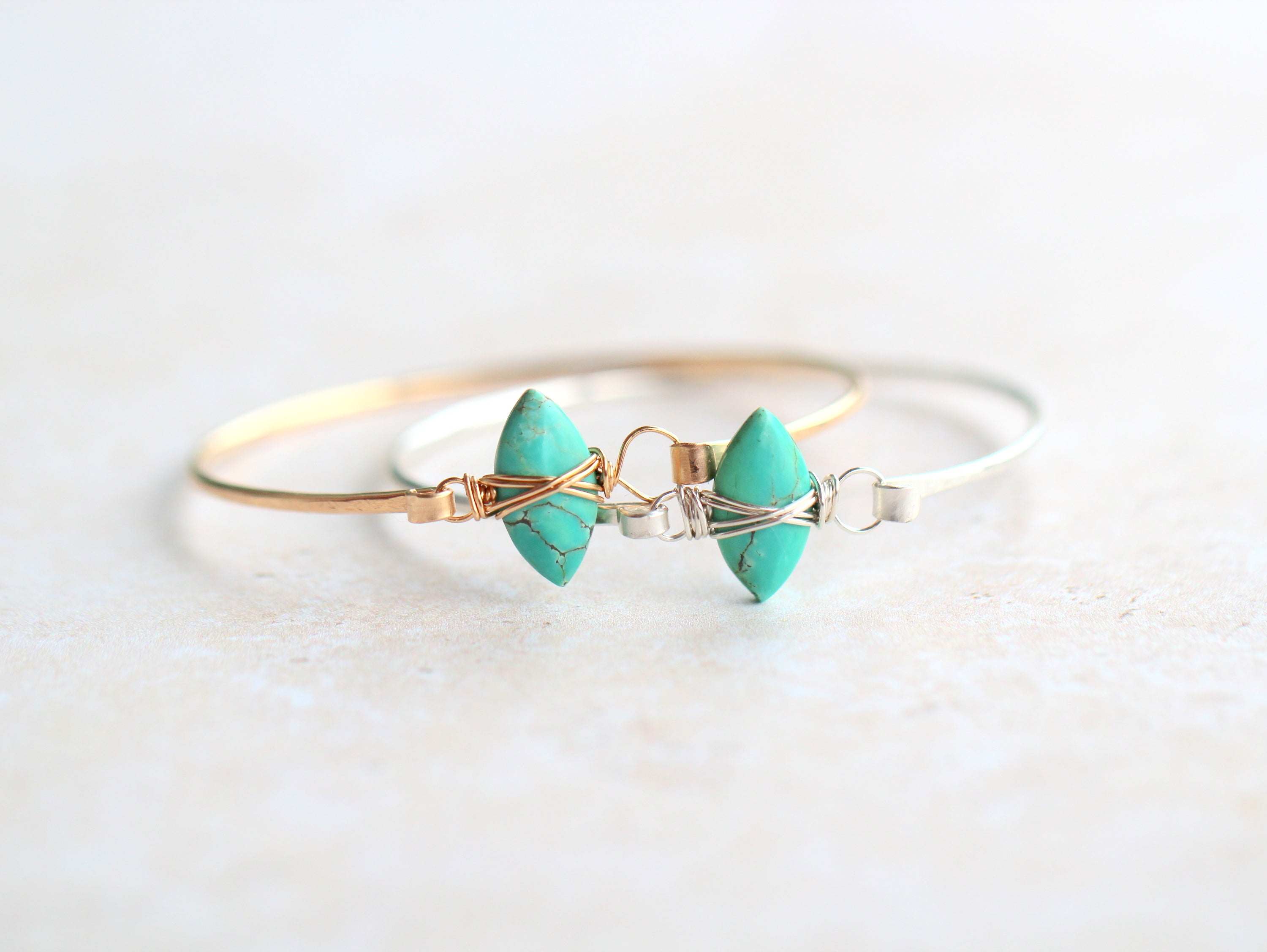 Saressa Designs Lasso Bangle