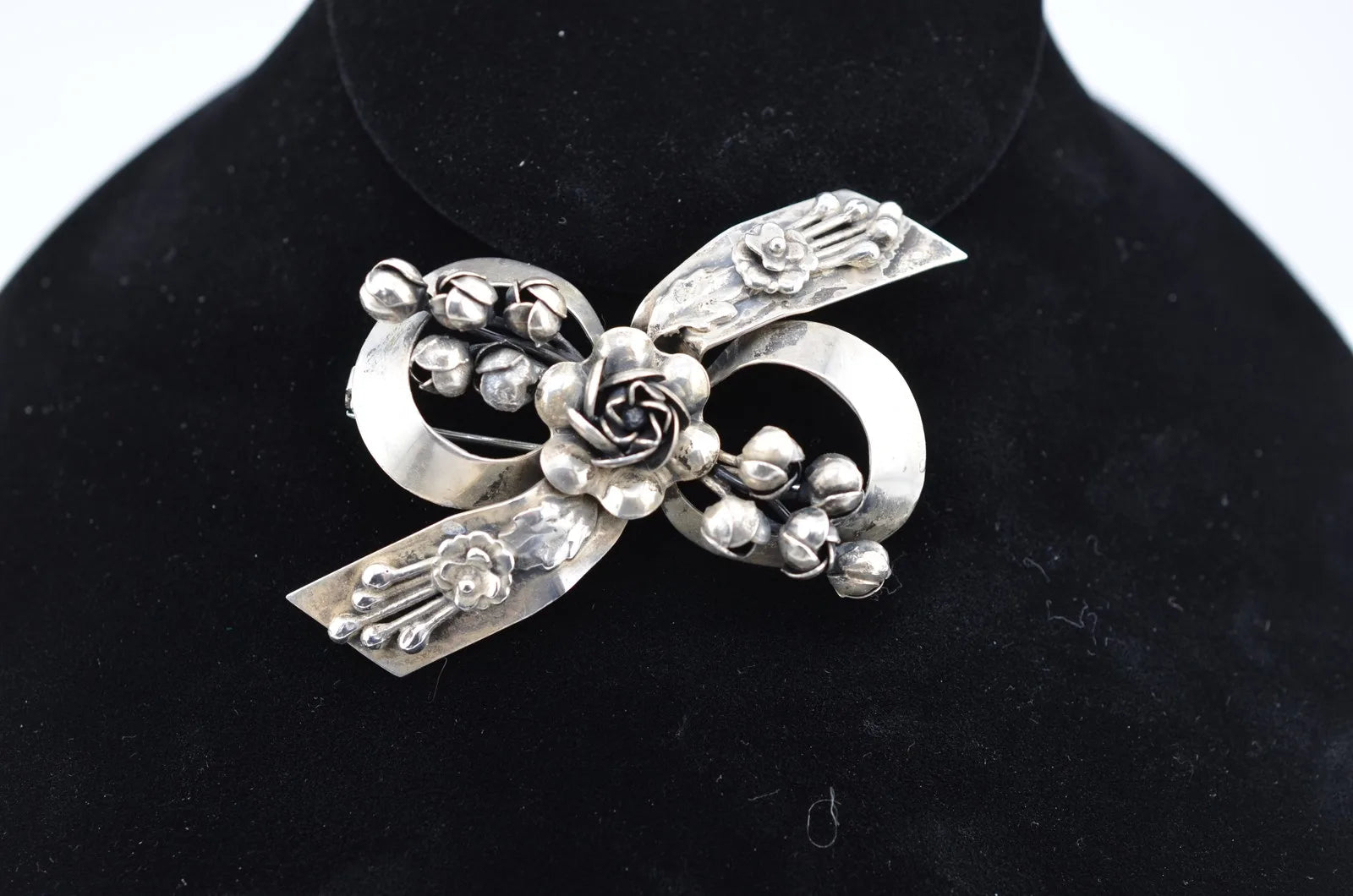 Vintage Signed Hobe Sterling Silver Floral Bow 1940's Brooch