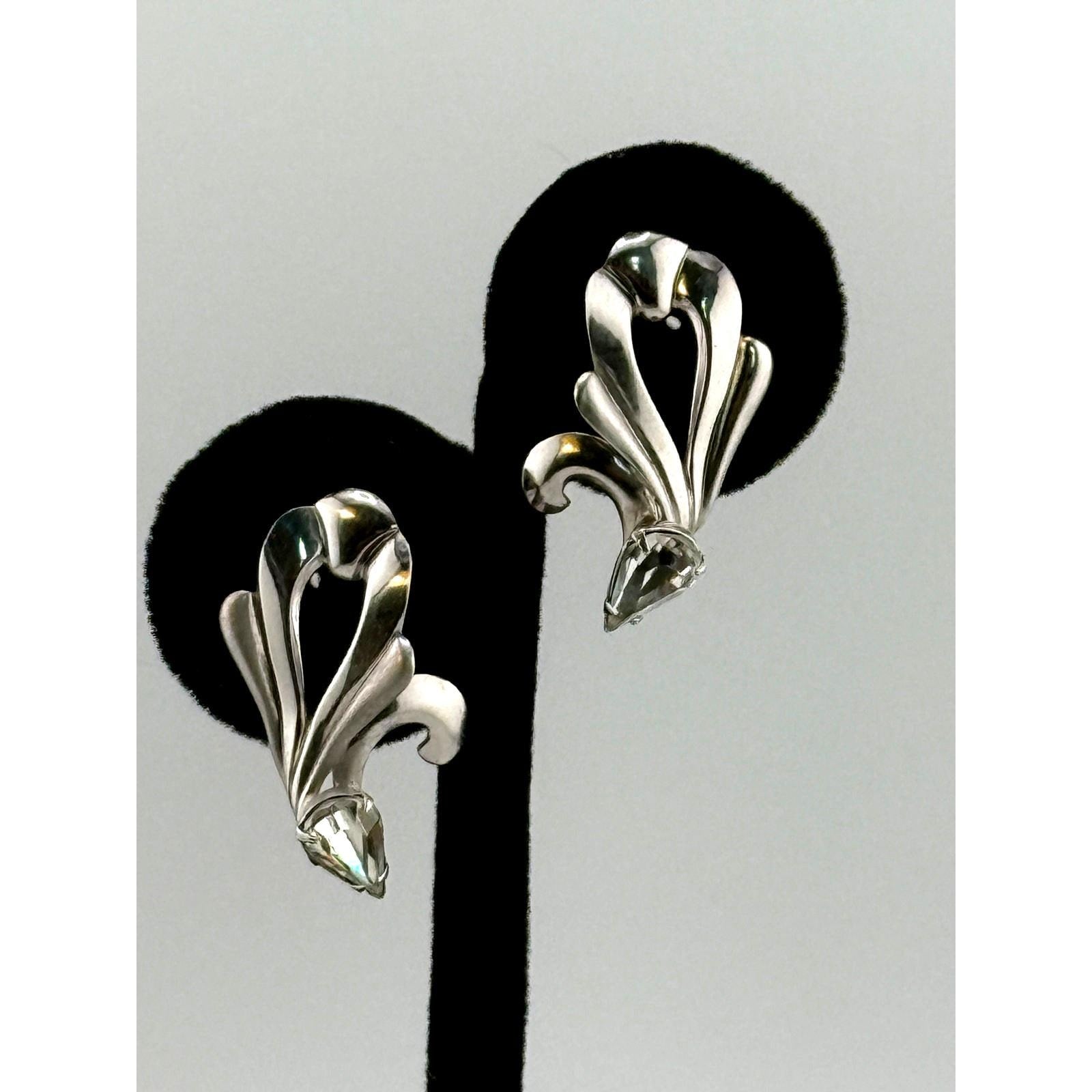 925 Sterling Silver Shell Shape CZ Earrings