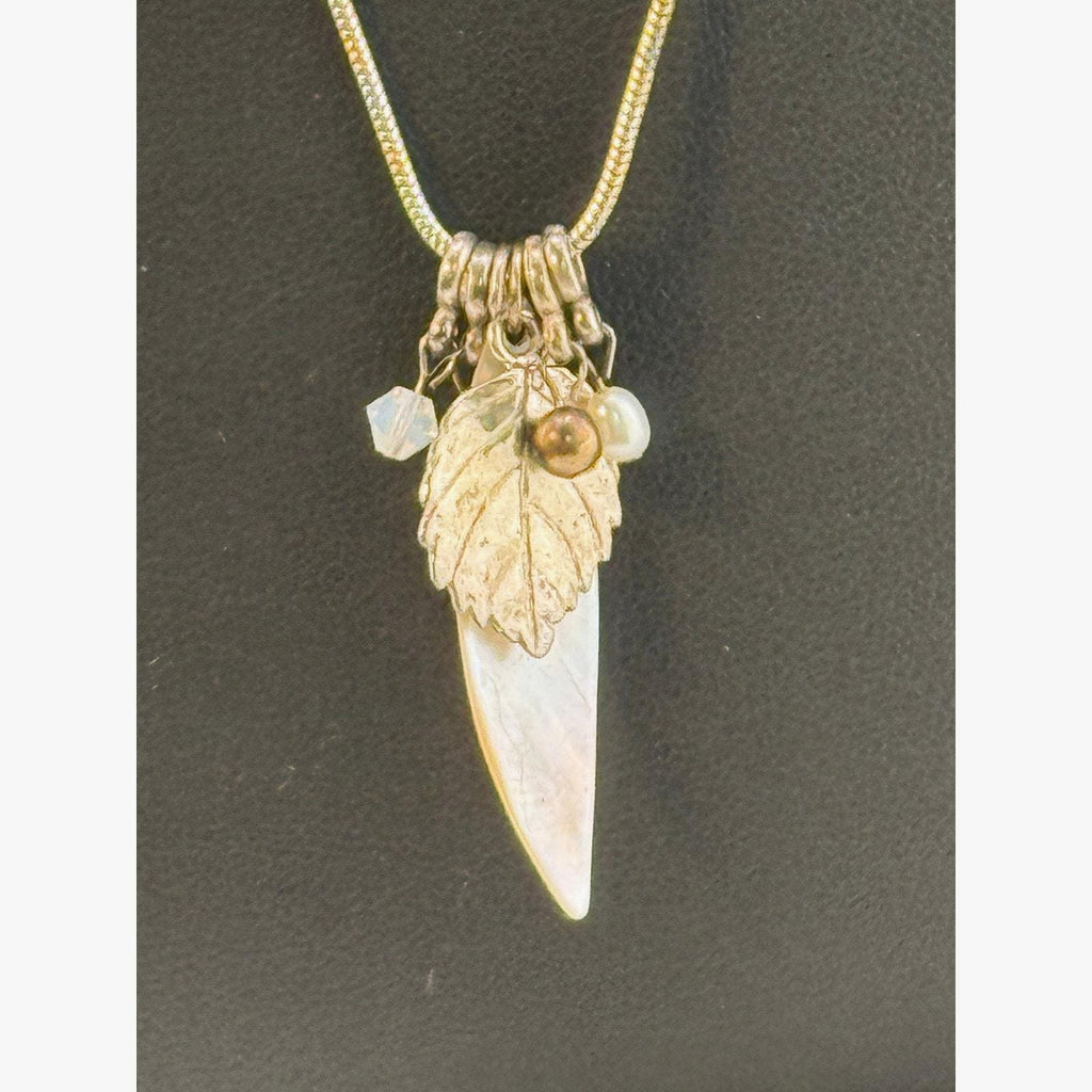 Vintage Sterling Silver Mother of Pearl Pendant Necklace