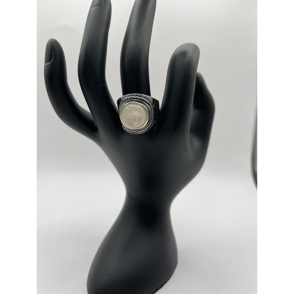 Silpada Sterling Silver 'pearlized' Natural Mother-Of-Pearl Ring Size 7