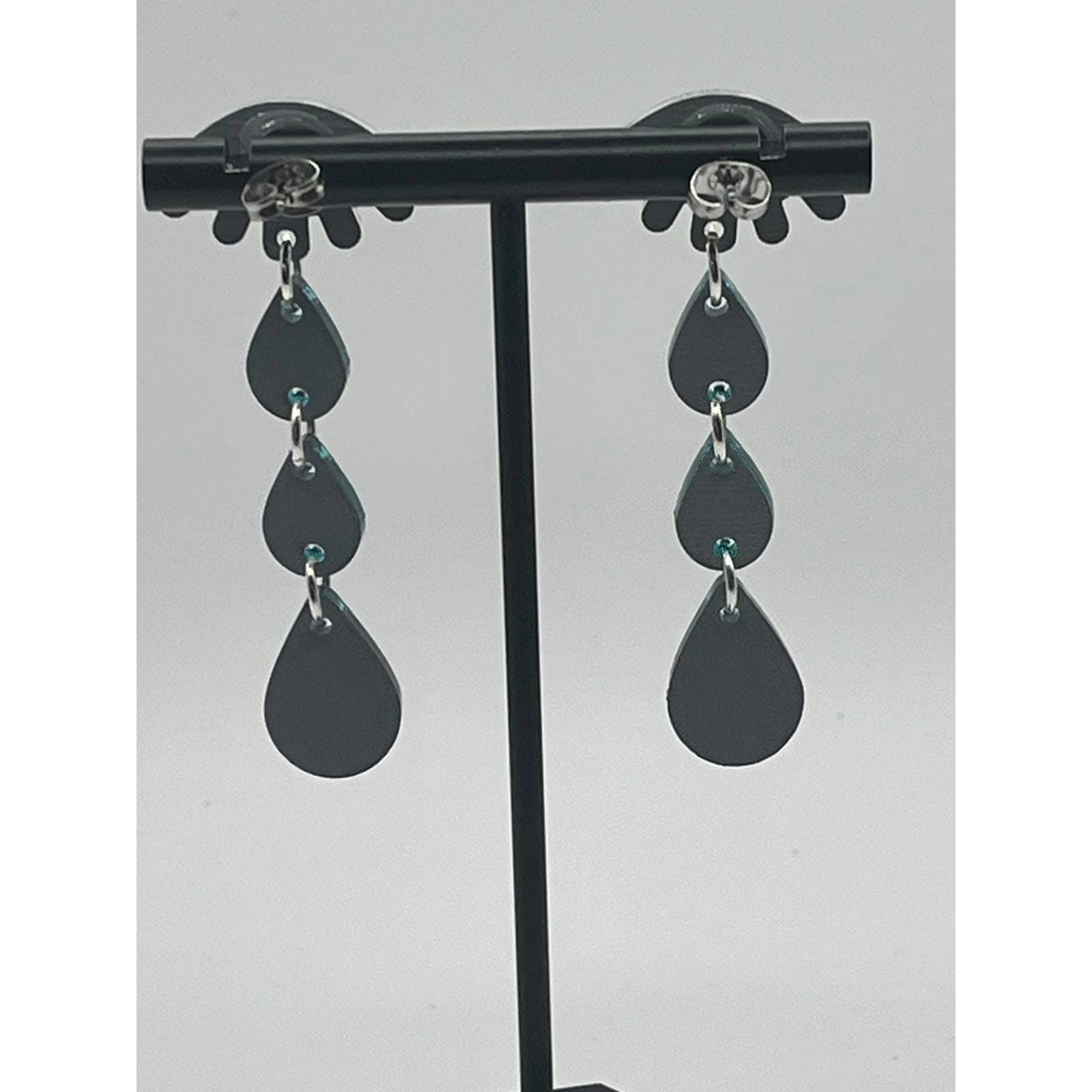 Crying Teardrop Mirrored Acrylic Earrings: Silver with Teal