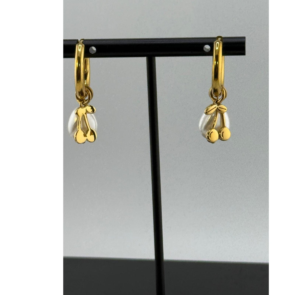 Namaste Handmade 'Takes 3 To Spill the Tea' Pearl Hoops