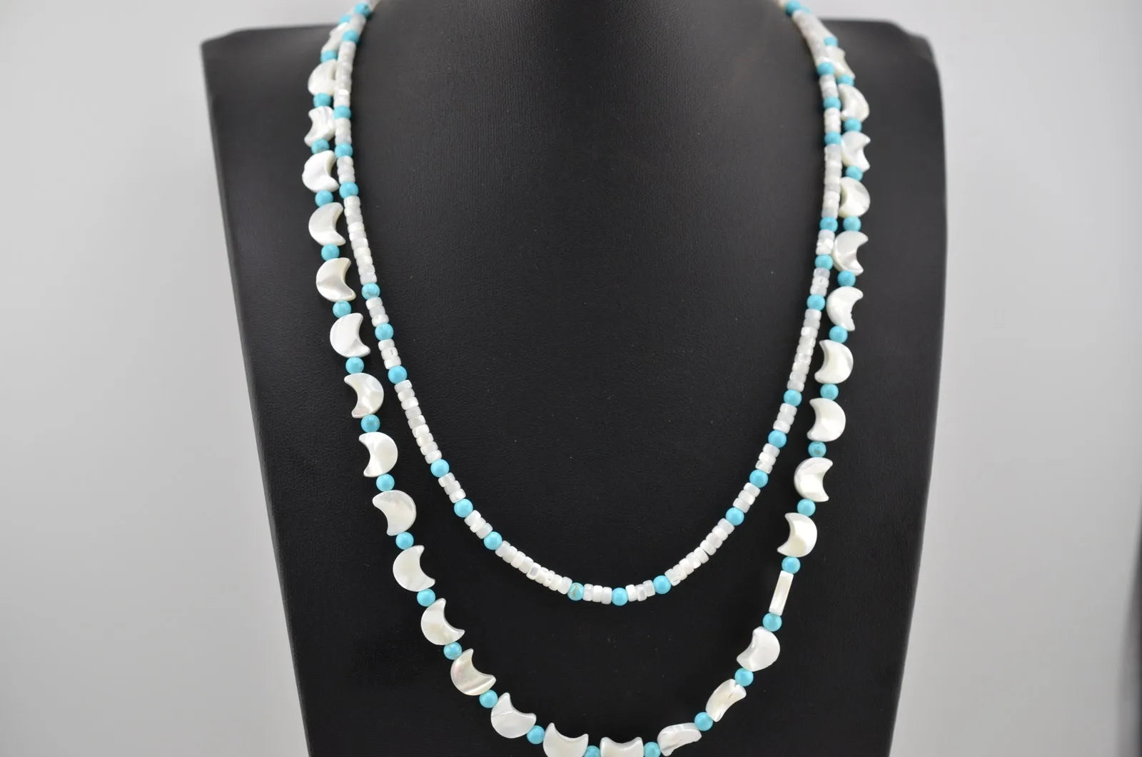 Navajo Mary W Roanhorse Handmade Turquoise and MOP Necklace Set