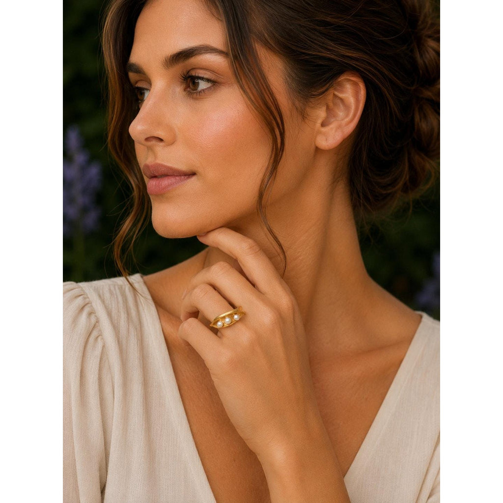 Michael Michaud Pea Pod Three Pearl Adjustable Ring