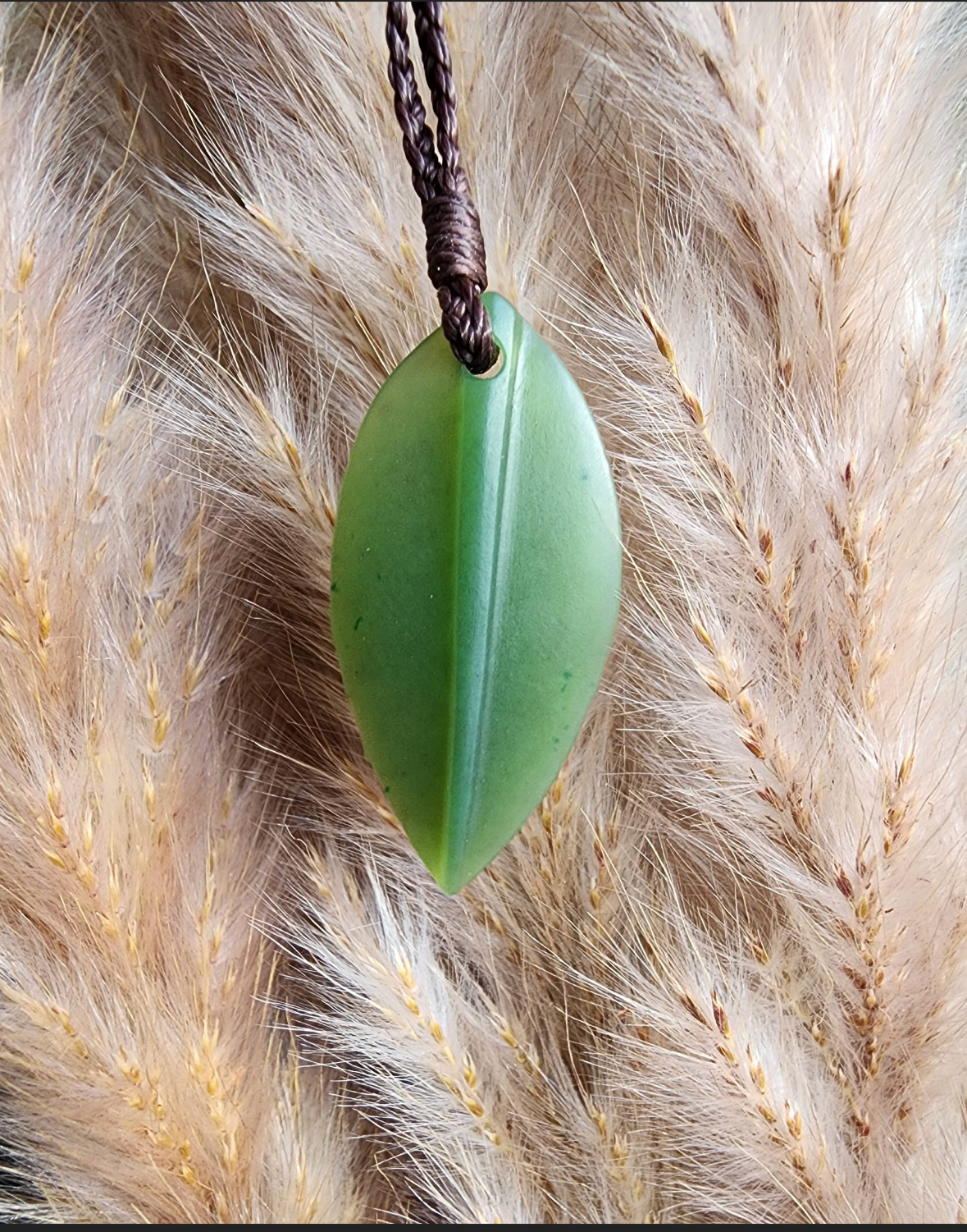Jade Leaf, Pendant 30mm - Sarasotabydesign