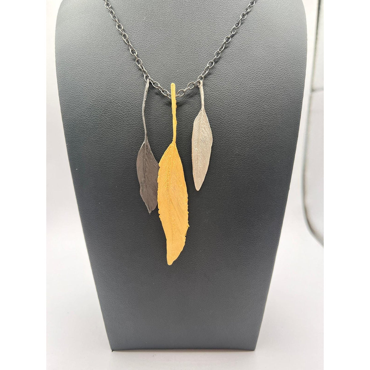 Michael Michaud Feather Tricolor Pendant On Chain - 20" - Sarasotabydesign