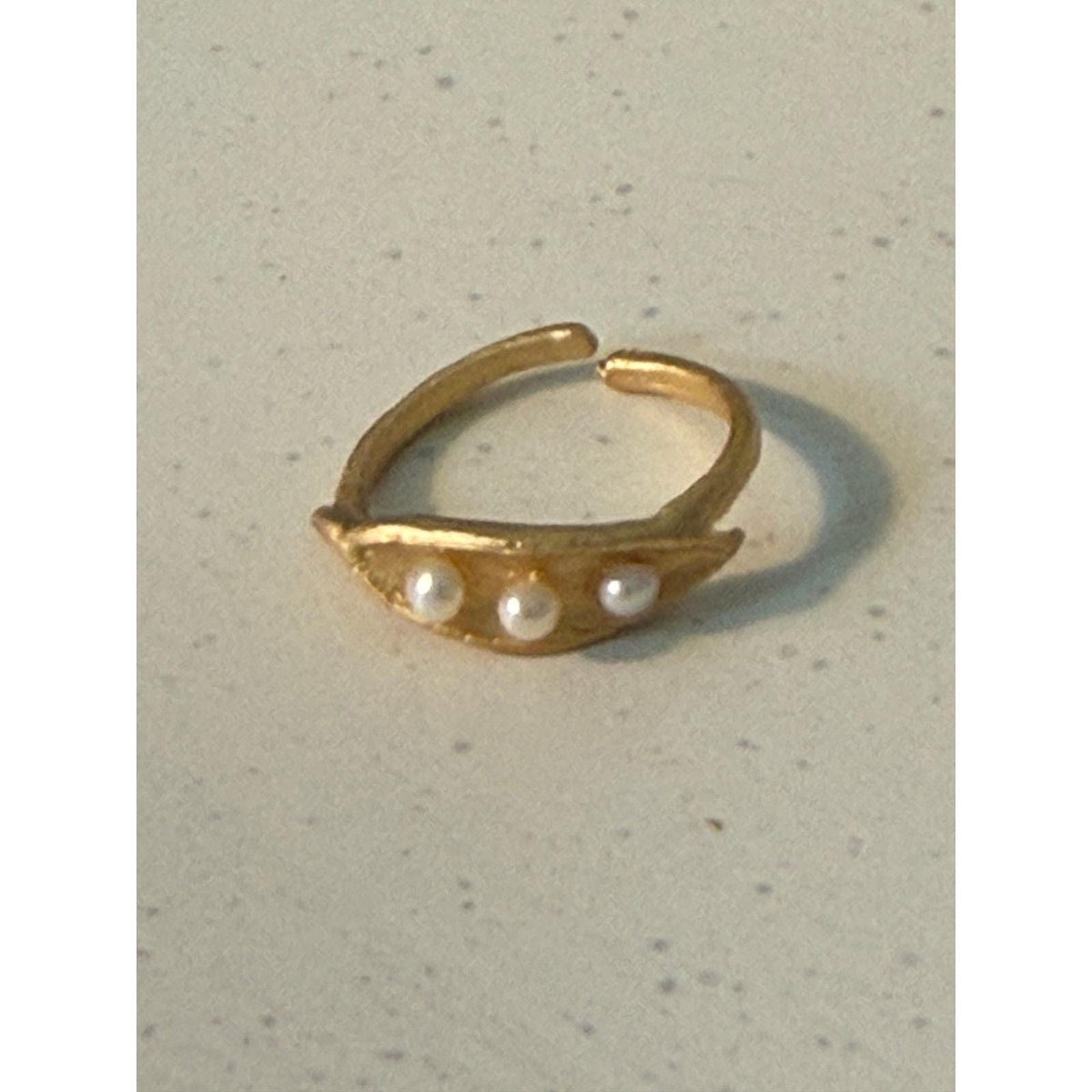 Michael Michaud Pea Pod Three Pearl Adjustable Ring - Sarasotabydesign
