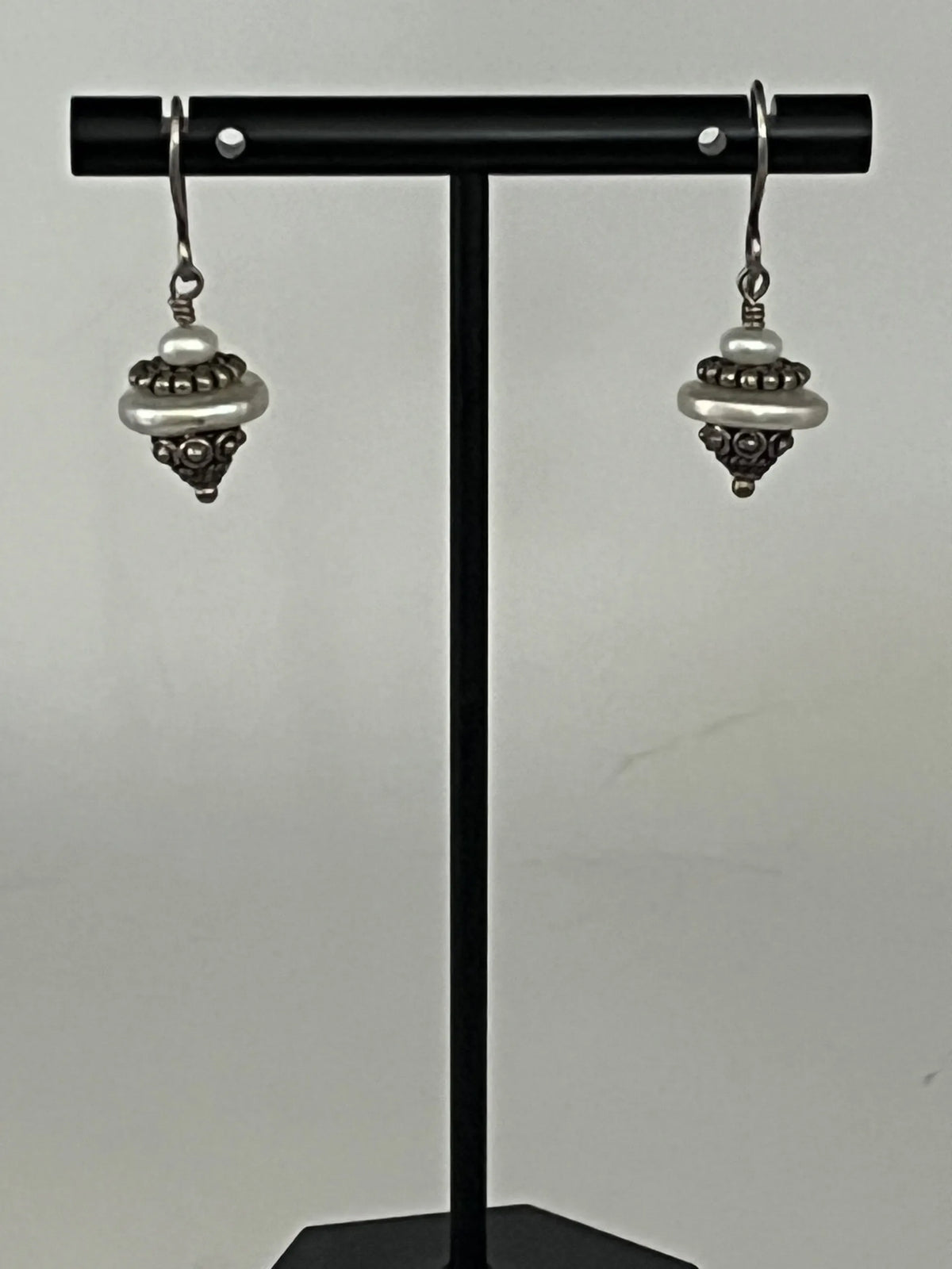 Nadine Leo Mississippi River Pearl Co Sterling Silver Pearl Earrings