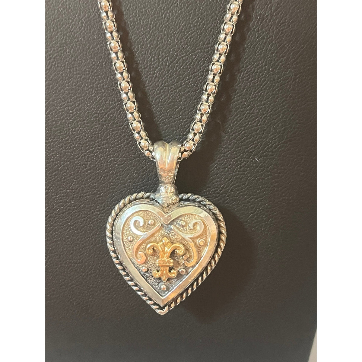 Vintage 12k Gold Plated Cameo Pendant - Sarasotabydesign