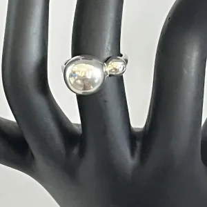 925 Sterling Silver Have a Ball CZ Ring Size 6