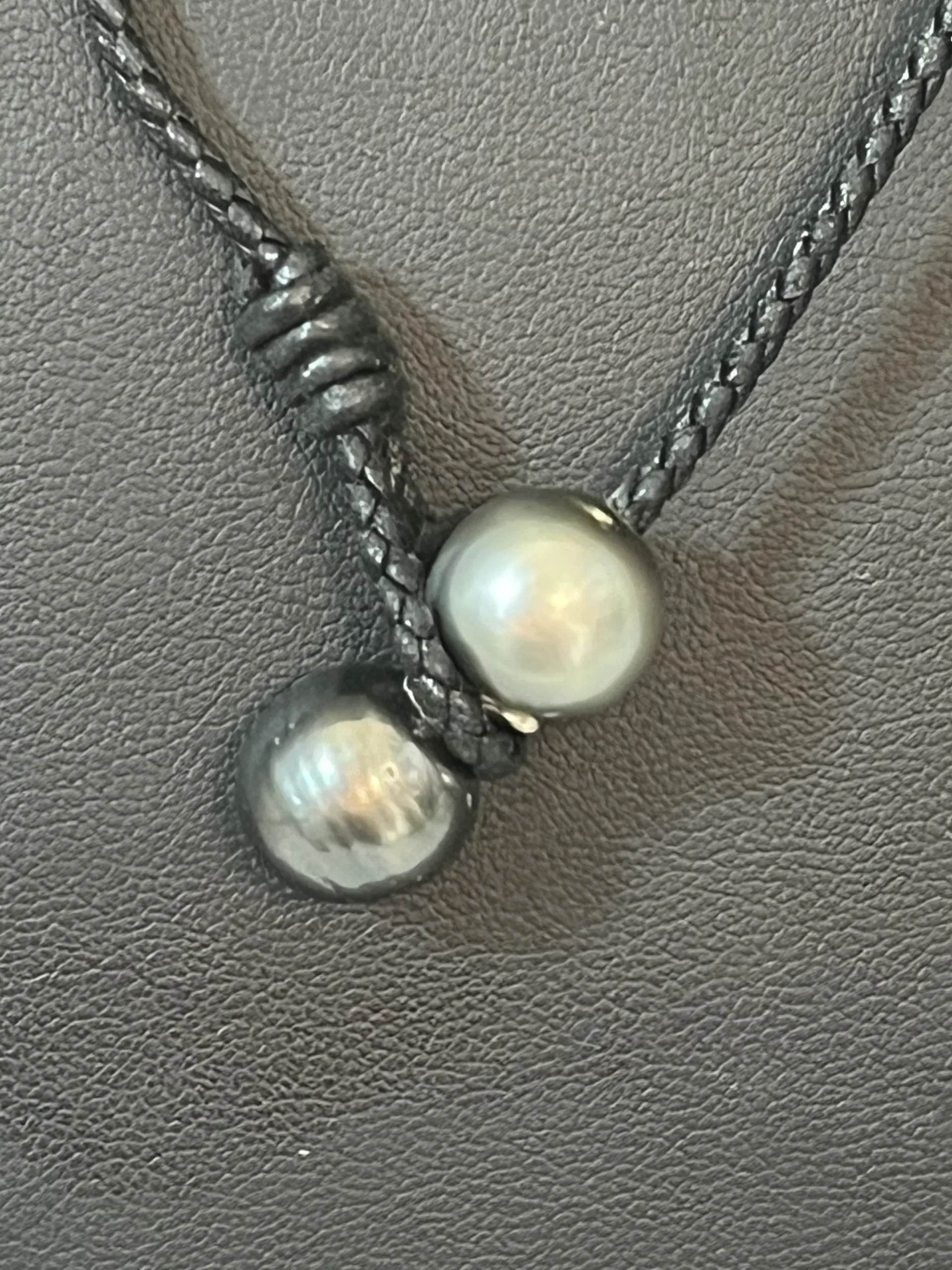 Black Tahitian Twin Pearl Leather Lariat Necklace 18 Inches - Image 2