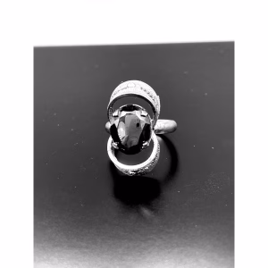 Vintage 925 Sterling Silver Black Spinel Ring Size 5.75