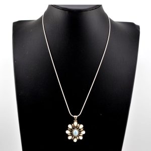 Vintage 925 Sterling Silver Opal Floral Design Pendant 18" Necklace